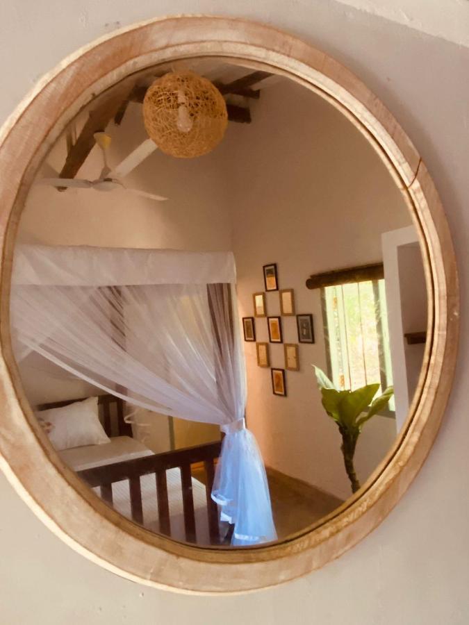 Cafe Ceylon Bed & Breakfast Koggala Exterior photo